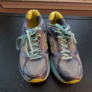 Brooks Ghost 6 women's running shoe